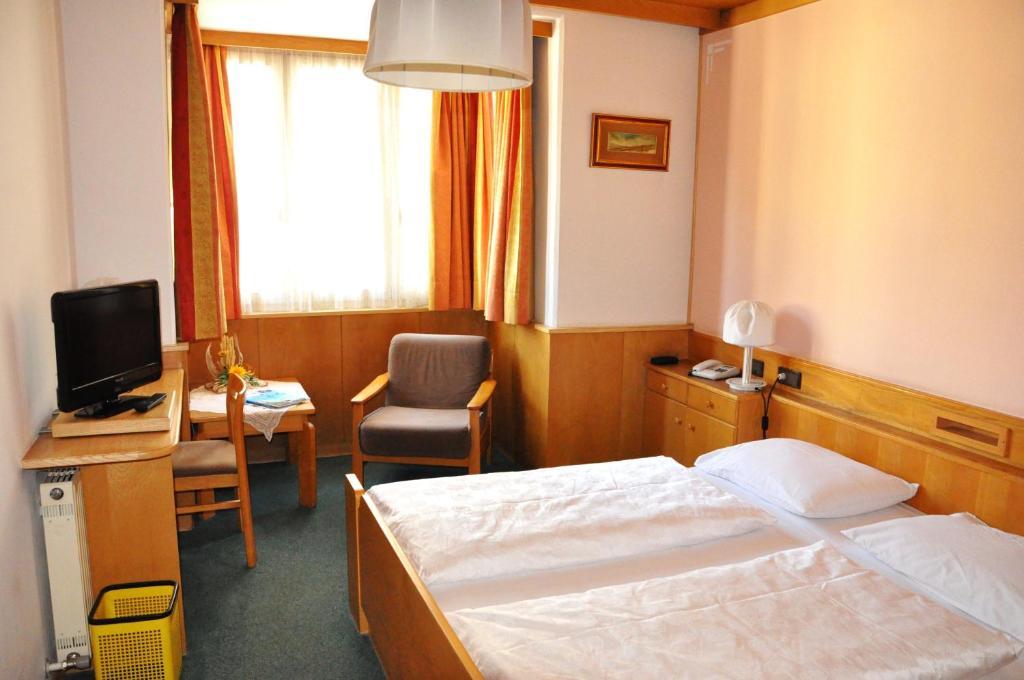 Hotel Grauer Baer 브레싸노네 객실 사진